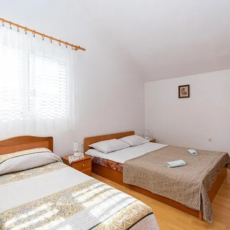 Seaside House For Families With Children Kukljica, Ugljan - 17930 Prázdninový dům