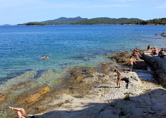 Seaside House For Families With Children Kukljica, Ugljan - 17930 Kukljica