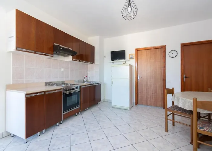 Seaside House For Families With Children Kukljica, Ugljan - 17930 * Kukljica