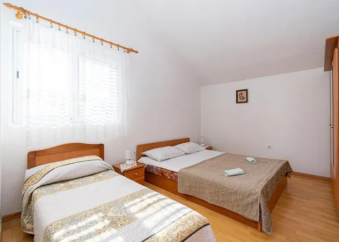 Seaside House For Families With Children Kukljica, Ugljan - 17930 Prázdninový dům